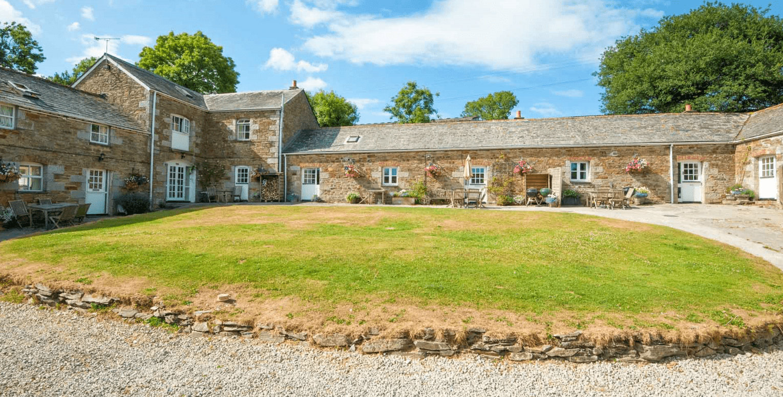 Rosemary Cottage Full Garden